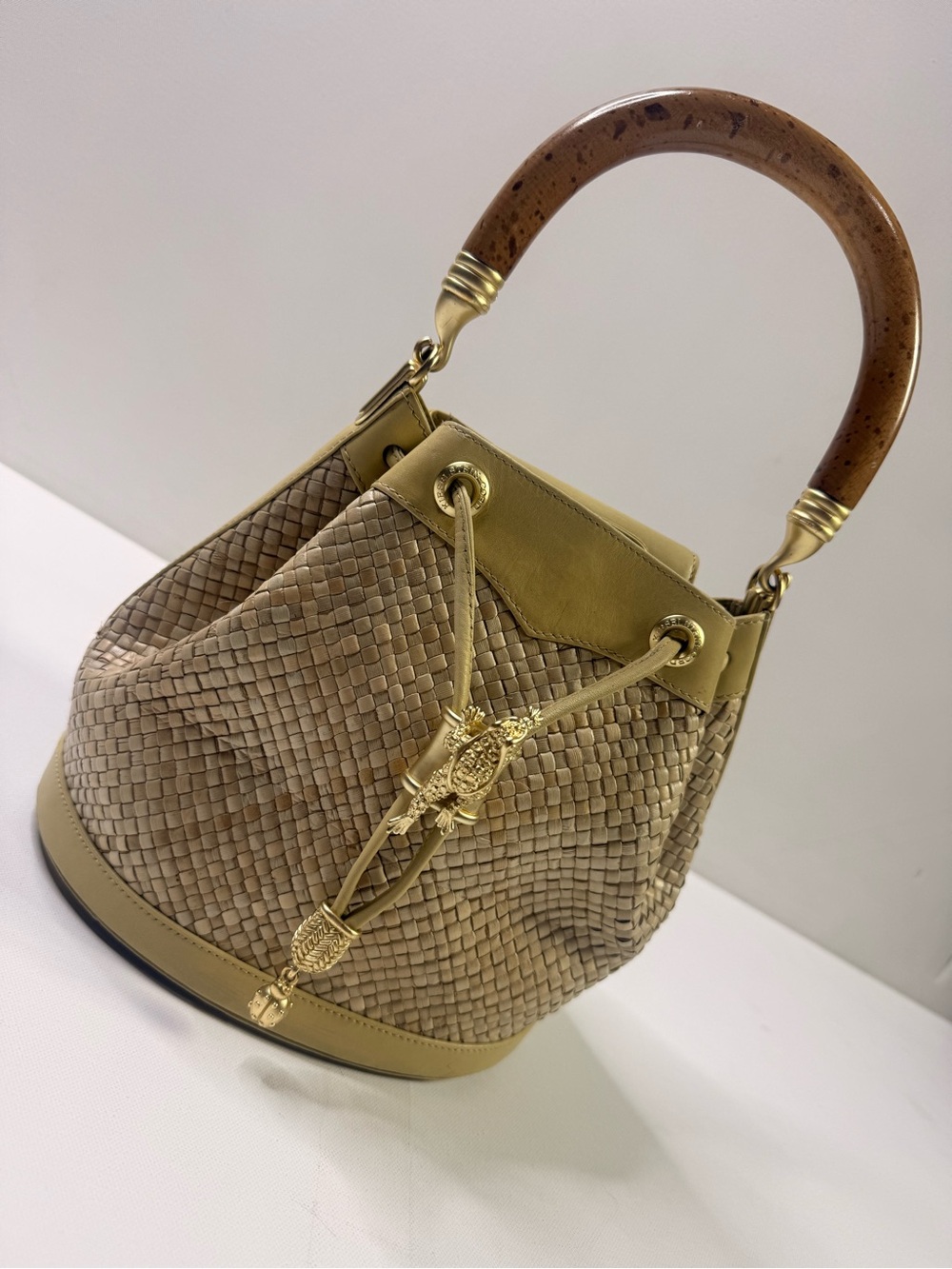 RARE Barry Kieselstein-Cord Beige Woven Bucket Bag Gold Drawstring
